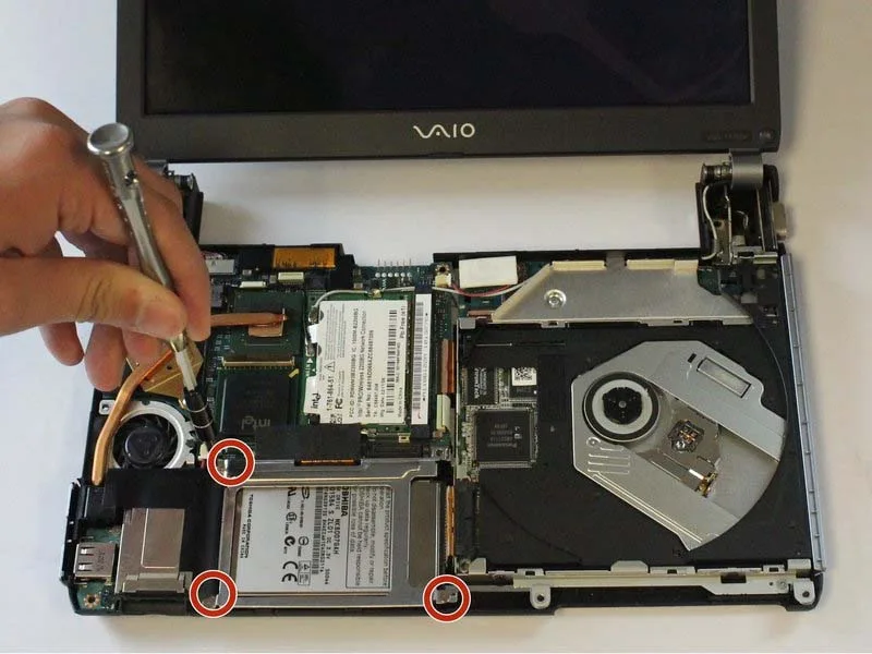 huong-dan-cach-thay-the-o-cung-sony-vaio-pcg-4g1l-h16