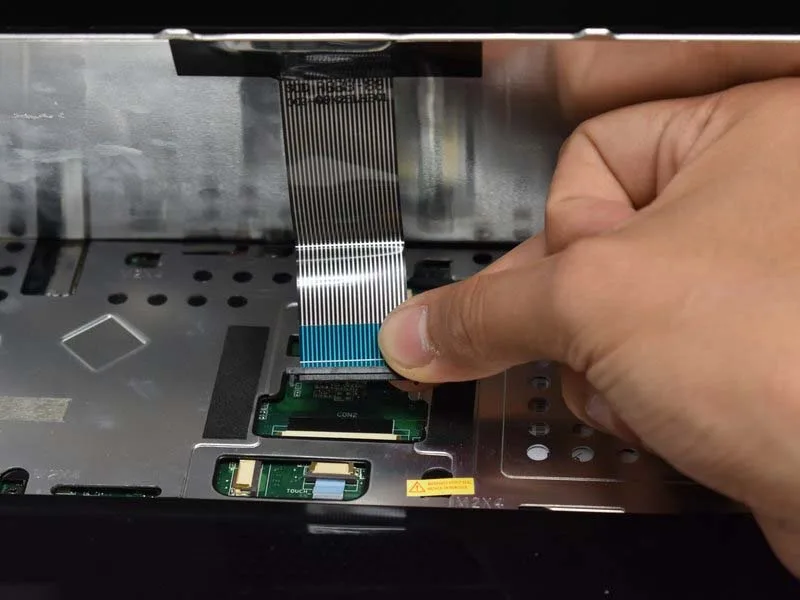 huong-dan-cach-thay-the-o-cung-asus-eee-pc-1201hab-h2