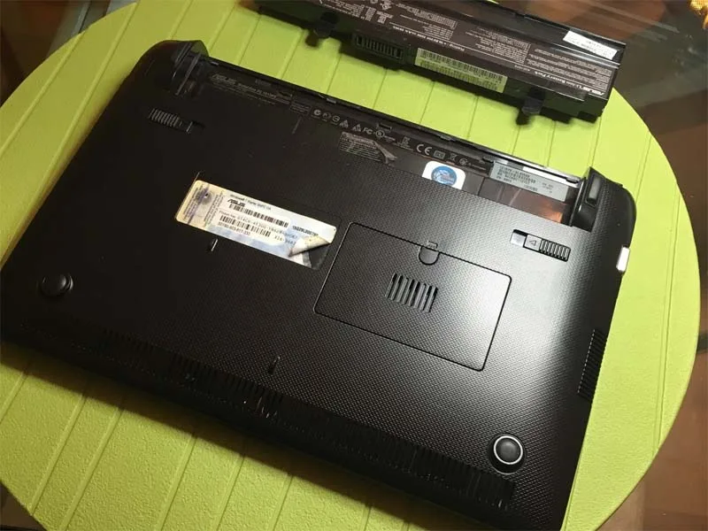thay-o-cung-hdd-va-quat-tan-nhiet-asus-eee-pc-1015px