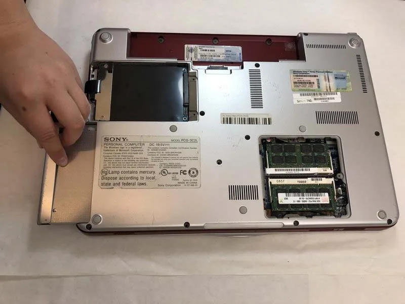 huong-dan-thay-the-bo-mach-chu-sony-vaio-pcg-3c2l-h15