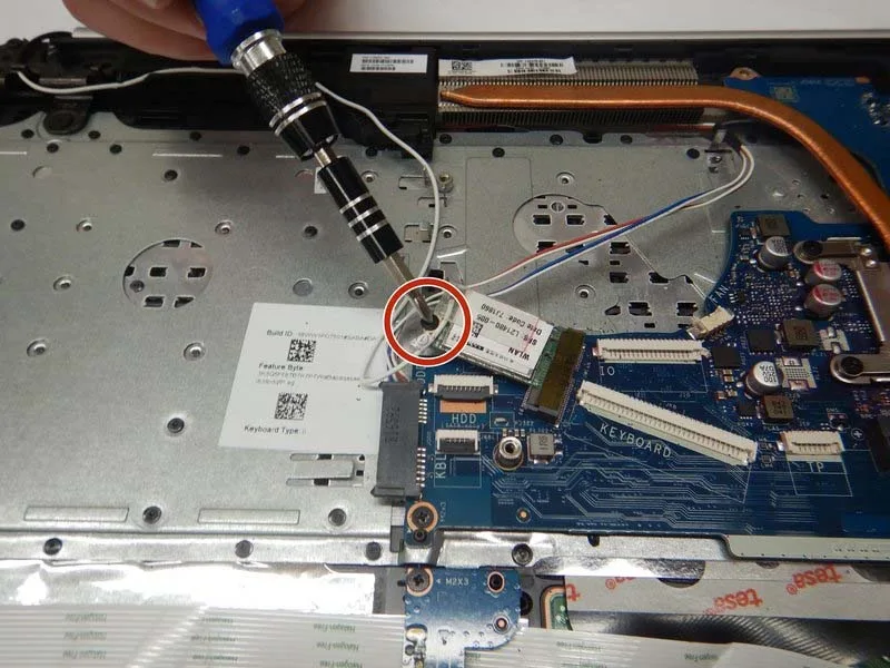 cac-buoc-thay-mainboard-bo-mach-chu-cho-laptop-hp-15-da0012dx-h12