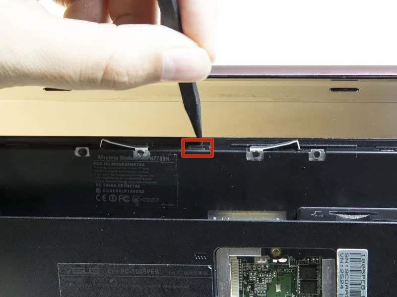 huong-dan-thay-the-wifi-cho-asus-eee-pc-1005peb-h14