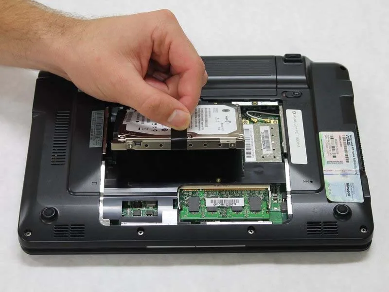 huong-dan-cach-thay-o-cung-asus-eee-pc-1000ha-h7