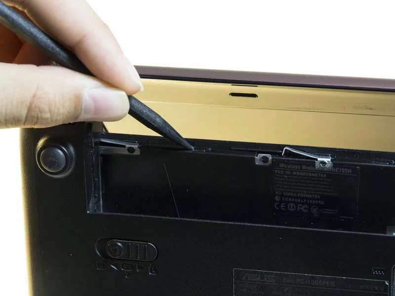 huong-dan-cach-thay-the-o-cung-cho-asus-eee-pc-1005peb-h17