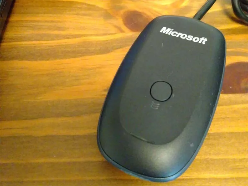 huong-dan-thay-cau-chi-cho-microsoft-xbox-360-wireless-gaming-receiver