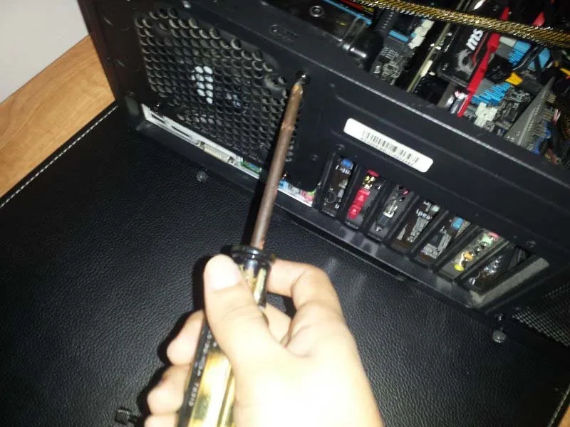 huong-dan-cach-thay-the-bo-tan-nhiet-cpu-cho-pc-choi-game-h3