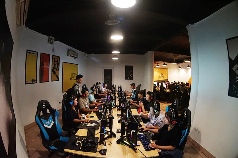 5-ly-do-ban-nen-mua-ghe-quan-net-game-tai-minh-djuc-pc