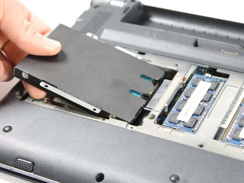 huong-dan-thay-o-cung-laptop-sony-vaio-vpc-y2190x-h6