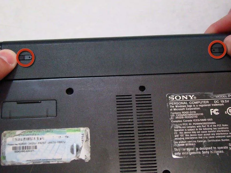 huong-dan-cach-thay-o-cung-laptop-sony-vaio-vgn-fs640-h2