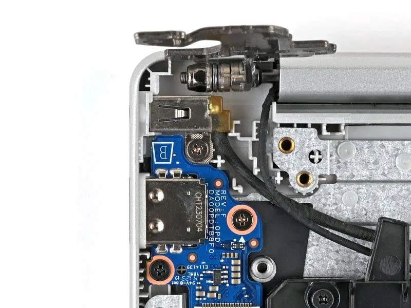 cach-thay-cong-sac-dc-in-port-cho-laptop-hp-15-fc0000-series-h17