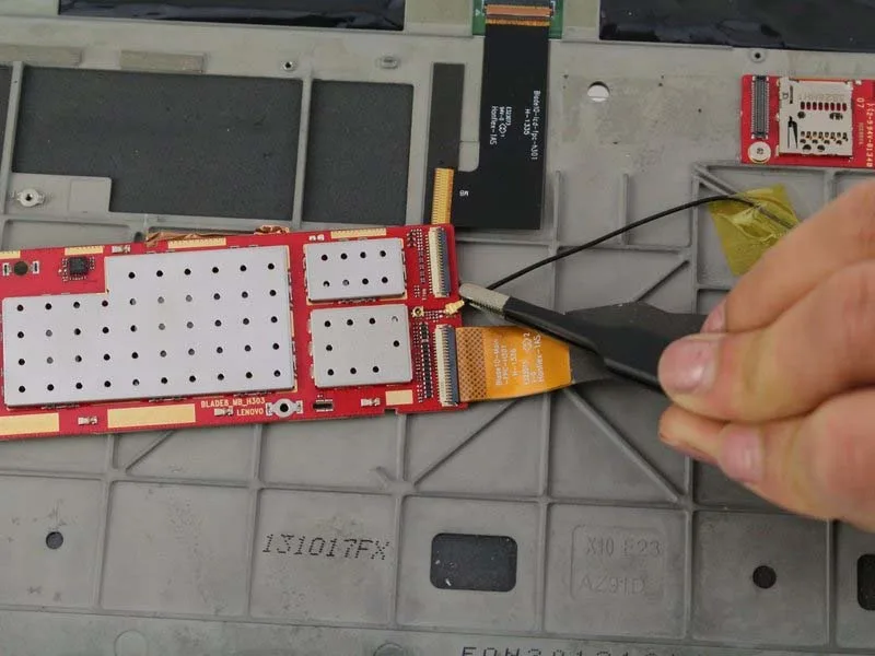 huong-dan-cach-thay-mach-camera-pcb-tren-lenovo-yoga-tablet-10-h11