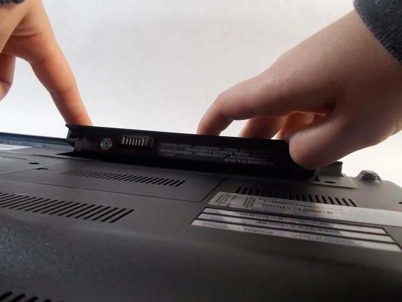 huong-dan-thay-quat-tan-nhiet-sony-vaio-vpceg26fx-h3