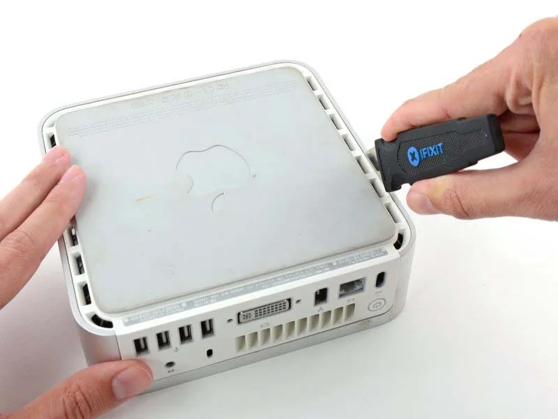 cac-buoc-thay-nap-duoi-mac-mini-powerpc-cuc-de-hieu