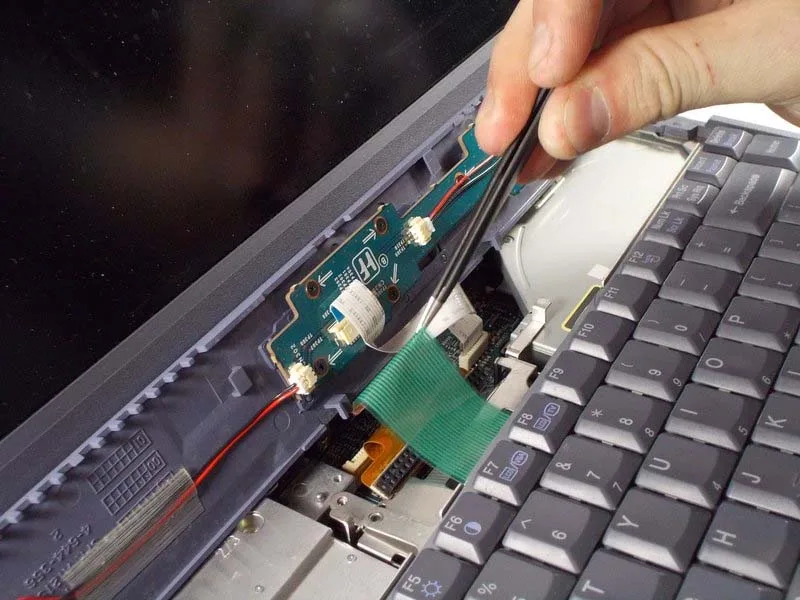 cach-thay-man-hinh-sony-vaio-pcg-f420-h7