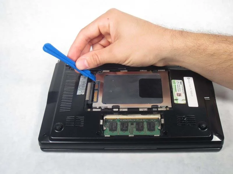 huong-dan-thay-o-cung-asus-eee-pc-900hd-h6