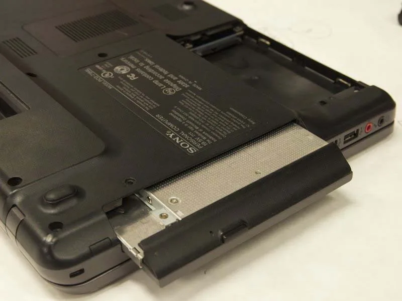 thay-the-bo-vi-xu-ly-sony-vaio-vgn-nw240f-pcg-7184l-h5