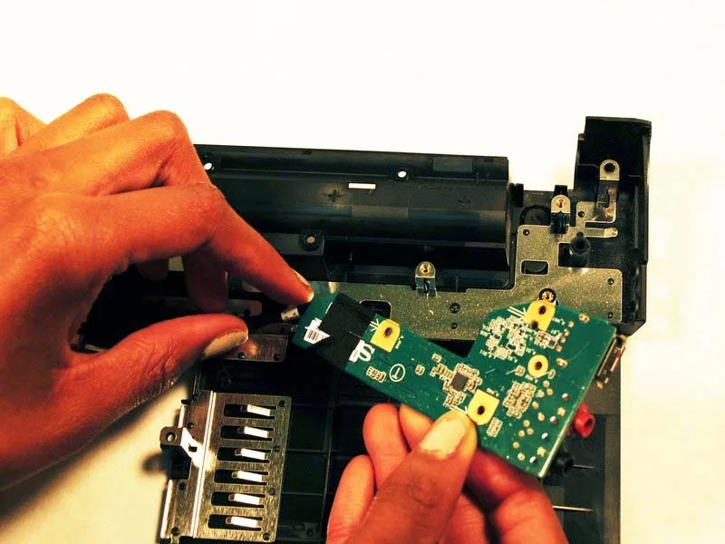 cach-thay-cong-tai-nghe-cho-laptop-sony-vaio-vpcw21fx-h10