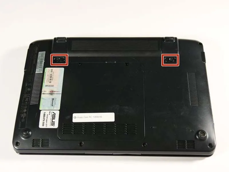 cac-buoc-thay-o-cung-asus-eee-pc-1000he-chi-tiet-tu-a-djen-z