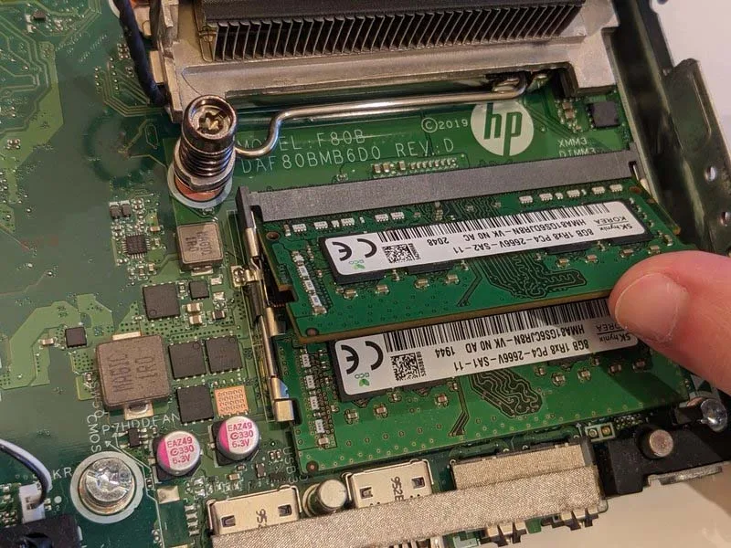 huong-dan-cach-thay-hoac-nang-cap-ram-cho-hp-prodesk-400-g5-mini-h6
