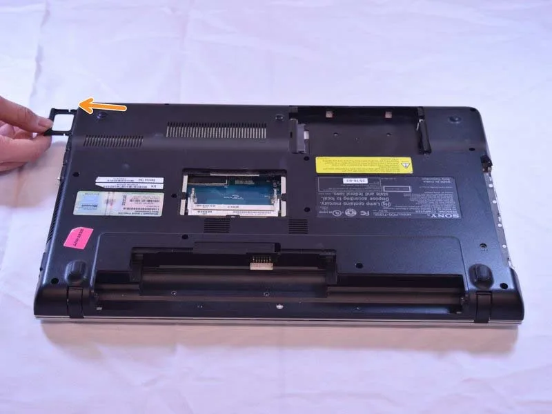 huong-dan-thay-quat-tan-nhiet-laptop-sony-vaio-vpceb11fm-h12