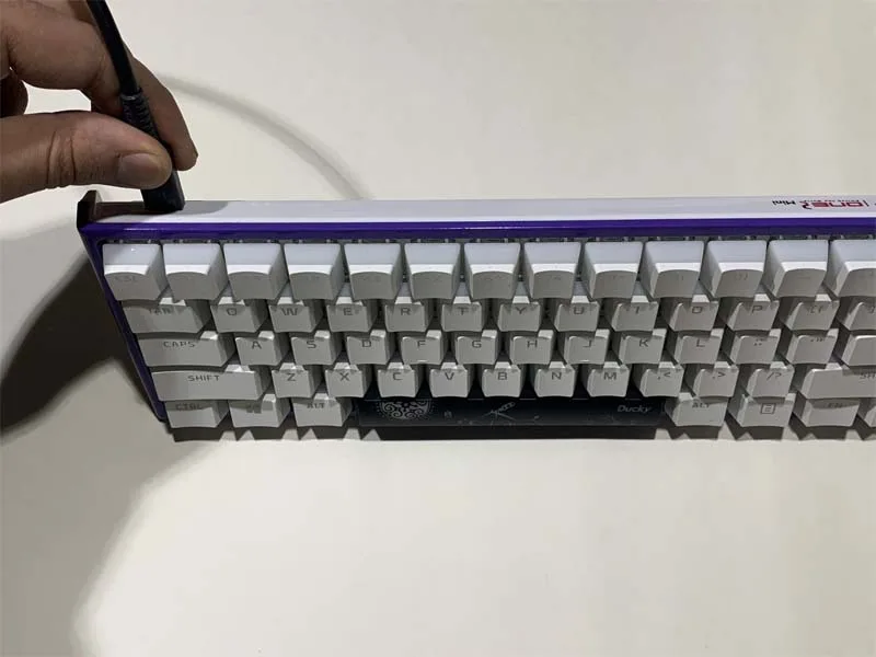 cach-thay-switch-cherry-mx-cho-ban-phim-ducky-one-2-mini