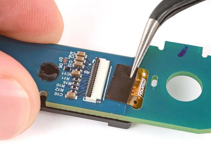 thay-bo-mach-giao-dien-ui-board-cua-tram-djien-di-djong-fixhub-h22