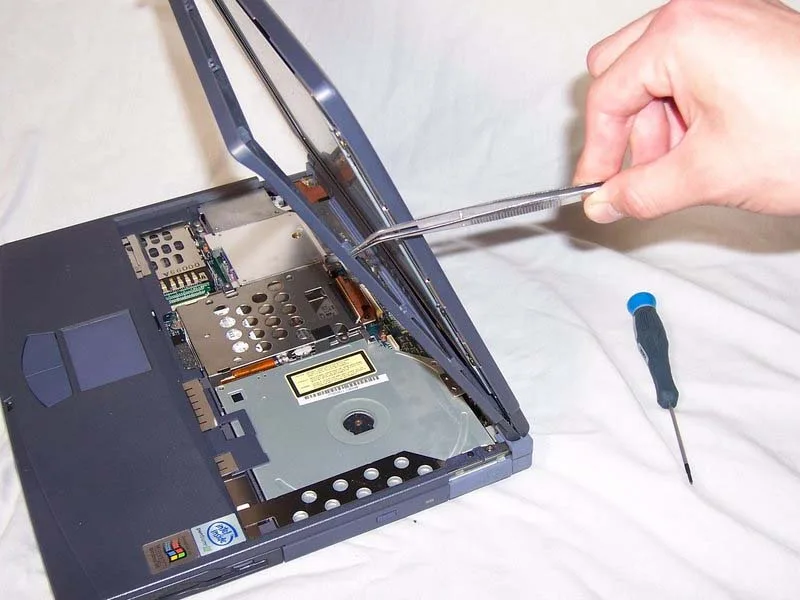 cach-thay-man-hinh-sony-vaio-pcg-f420-h12