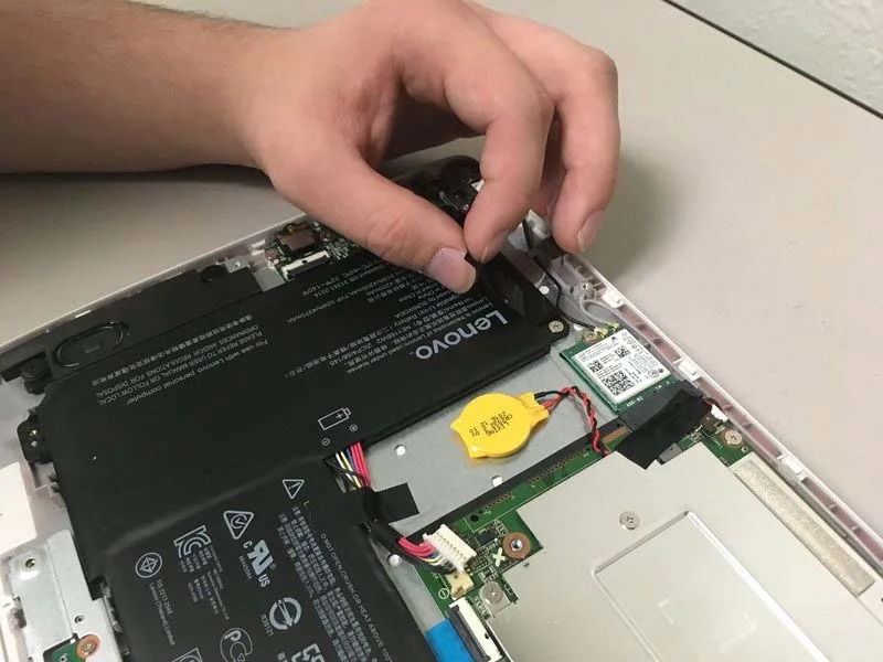 cach-thao-bang-mach-usb-and-jack-tai-nghe-lenovo-ideapad-110s-11ibr-h3