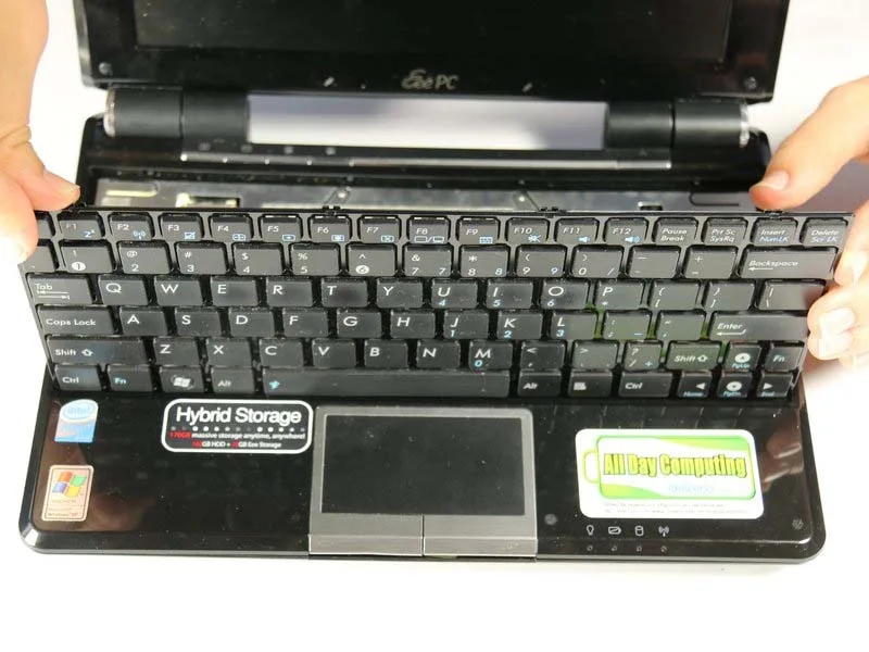 huong-dan-cach-thay-o-djia-quang-tren-mac-mini-powerpc-h11