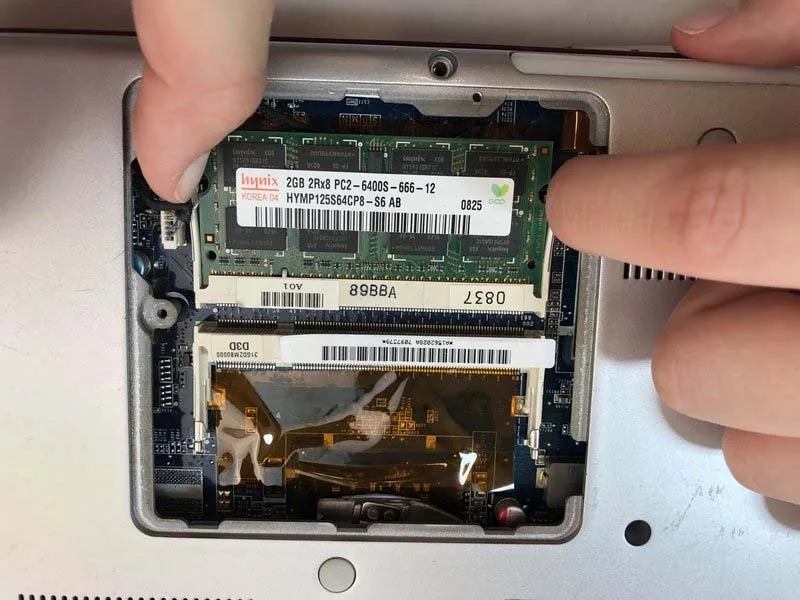 huong-dan-thay-the-bo-mach-chu-sony-vaio-pcg-3c2l-h8