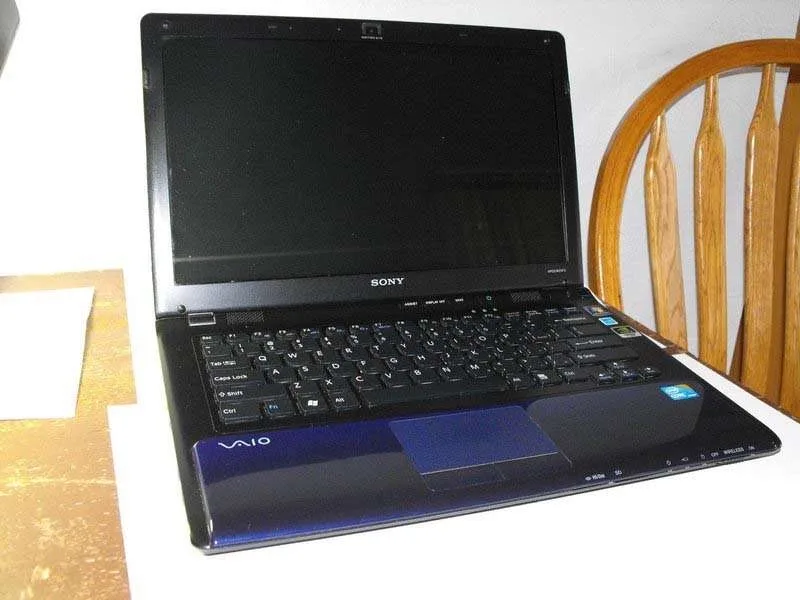 Bỏ Túi 6 Bước Tháo Rời Laptop Sony VAIO PCG-61411L Nhanh Chóng