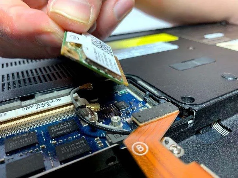 Các Bước Thay Card mạng Sony Vaio PCG-41216L Trong Tích Tắc