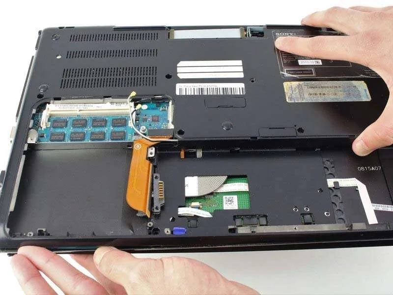 Cách Thay Bảng Mạch Thẻ SD Sony Vaio PCG-4121GL Trong Tích Tắc