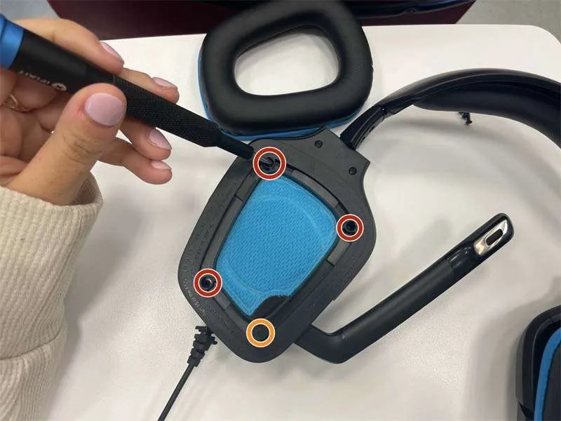 Mách Bạn Cách Thay Dây Âm Thanh Cho Tai Nghe Logitech G432
