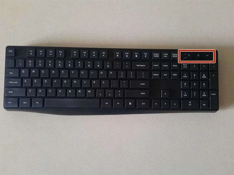 Cách Thay Pin Bàn Phím Lovaky PC230A Giúp Tiết Kiệm Chi Phí