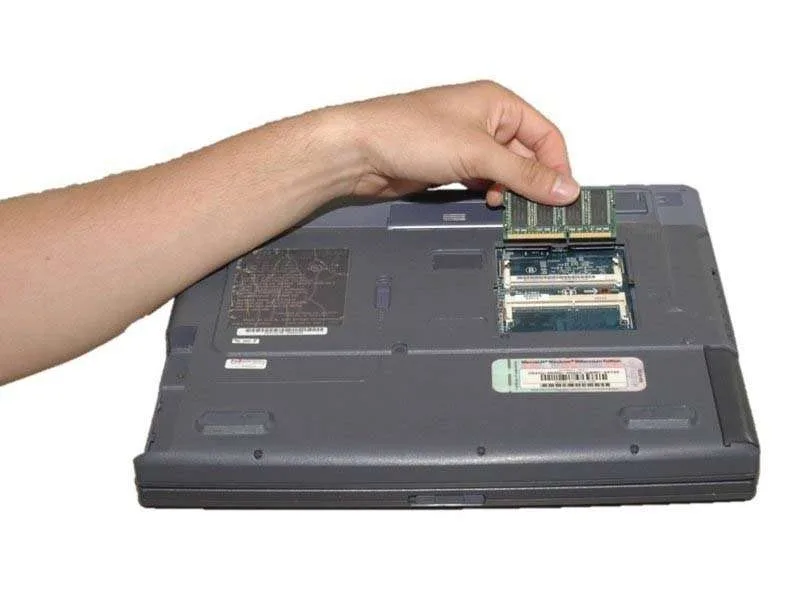 Cách Thay RAM Trên Sony VAIO PCG-933A Chuẩn Xác 100%