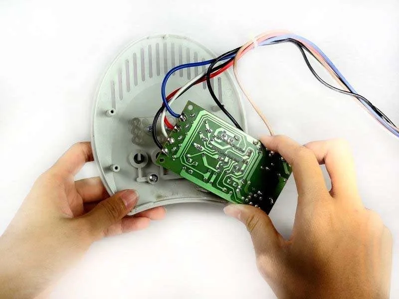 Hướng Dẫn Cách Thay Bảng Mạch In (PCB) Seville Classics MSC10166
