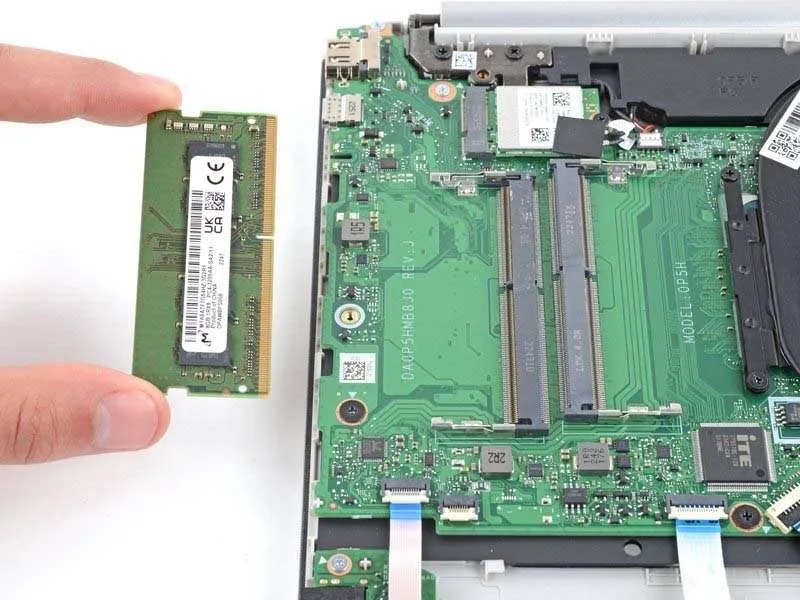 Hướng Dẫn Cách Thay Hoặc Nâng Cấp RAM Trên Laptop HP 15-ef