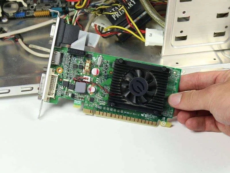 Hướng Dẫn Cách Thay Thế Card Đồ Họa Cho Máy Tính Để Bàn Chuẩn
