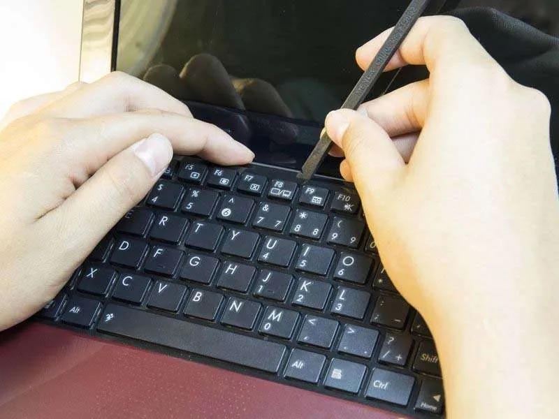 Hướng Dẫn Cách Thay Thế Ổ Cứng Cho Asus Eee PC 1005PEB