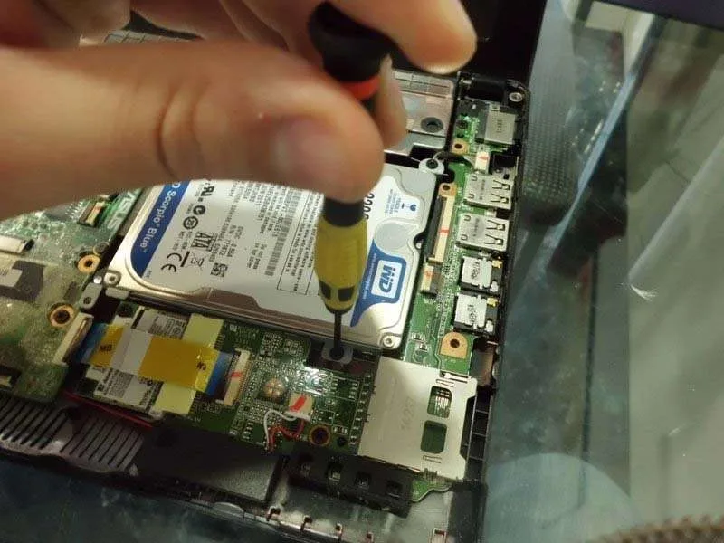 Hướng Dẫn Quy Trình Tháo Rời Bo Mạch Chủ Asus Eee PC 1015PN