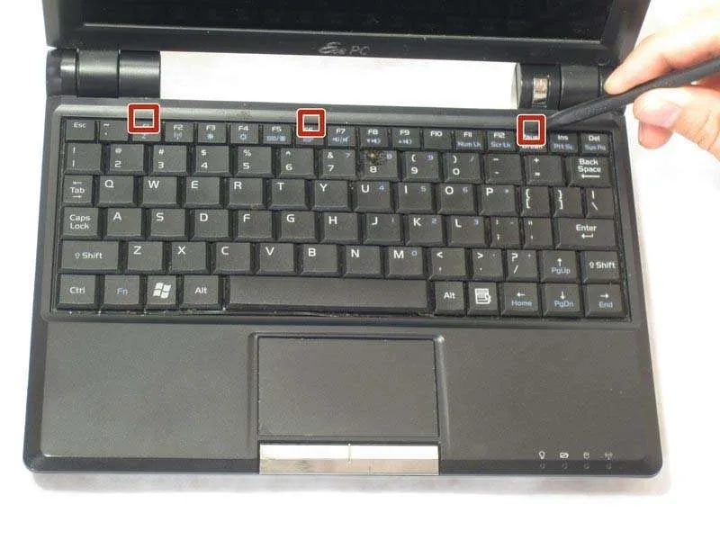 Hướng Dẫn Thay Bàn Phím ASUS Eee PC 900HD Nhanh Chóng