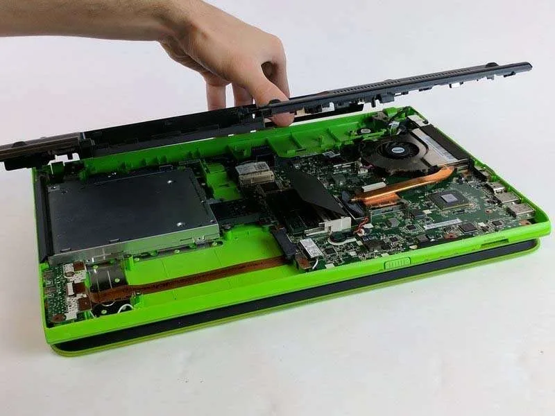 Hướng Dẫn Thay Màn Hình LCD laptop Sony Vaio VPCCB290X