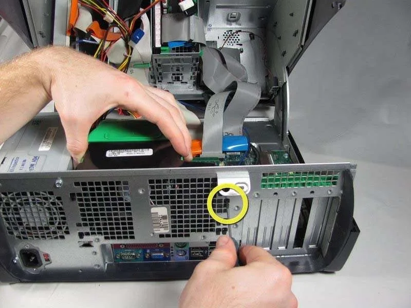 Hướng Dẫn Thay Quạt Chính Dell OptiPlex GX260 Chuẩn Xác