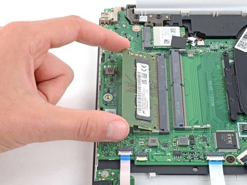 Mẹo Thay RAM Laptop HP 15-dy (hoặc 15-ef) Cho Người Mới Dùng