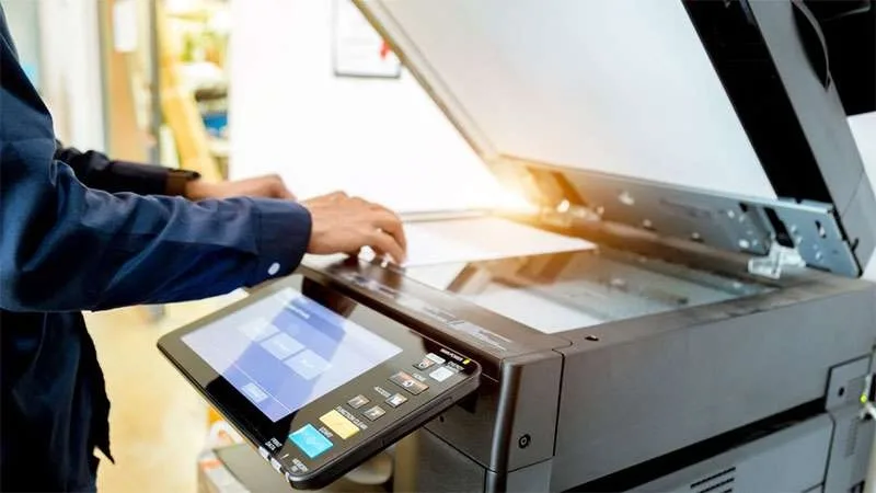 Giấy Bị Kẹt Trong Máy In: Nguyên Nhân Và Cách Khắc Phục Đơn Giản