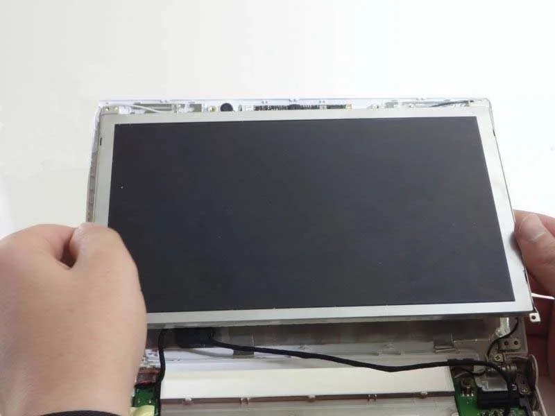 Quy Trình Thay Màn Hình LCD Asus Eee PC 900 Cực Nhanh