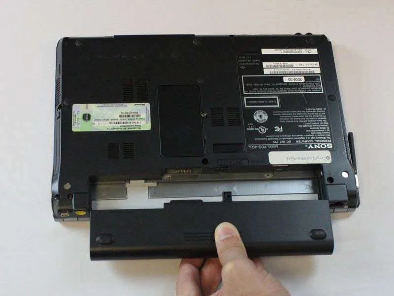 Quy Trình Thay Pin Sony Vaio PCG-4G1L Dễ Hiểu Nhất