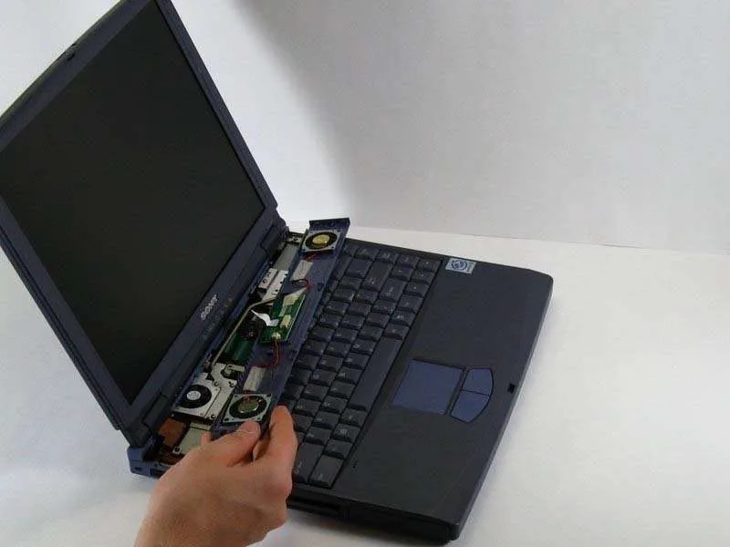 Quy Trình Thay Quạt Tản Nhiệt Trên Sony VAIO PCG-F360 Chi Tiết
